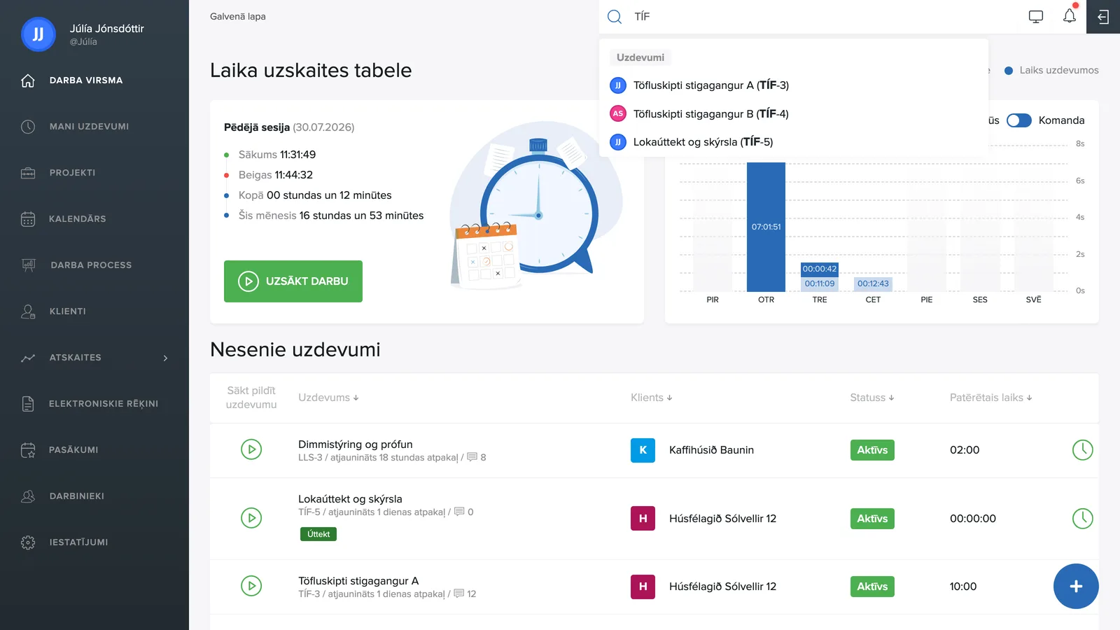 Atvērta meklēšana informācijas paneļa augšpusē